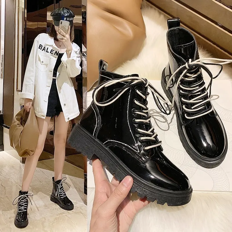 Net red boots children spring and autumn new mid-tube Martin boots short boots Korean version with British style thick bottom
Net red boots children spring and autumn new mid-tube Martin boots short boots Korean version with British style thick bottom