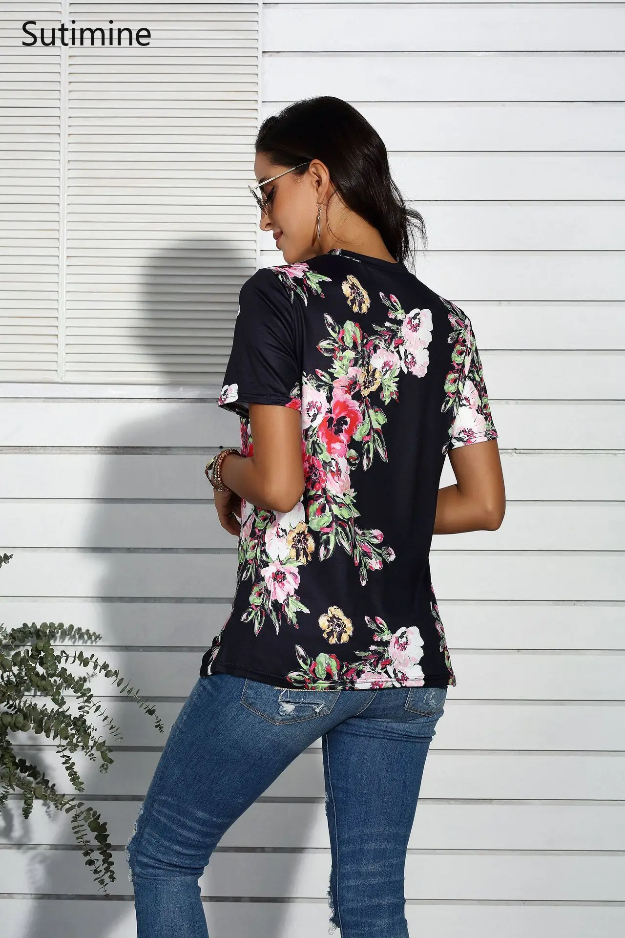 2021 New Fashion Summer T Shirt Women Flower Printed T-Shirt Elegant Soft Hot Sale Casual Loose Short Sleeve Basic Shirts
2021 New Fashion Summer T Shirt Women Flower Printed T-Shirt Elegant Soft Hot Sale Casual Loose Short Sleeve Basic Shirts