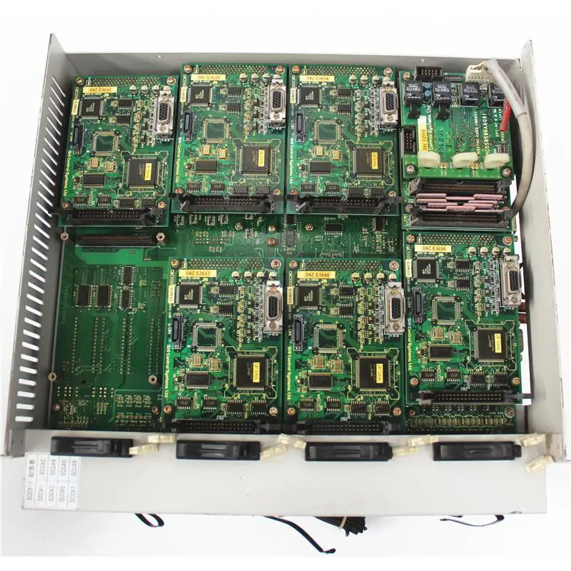 MC-550 MCU UMC550000AFG01, используется в хорошем состоянии
MC-550 MCU UMC550000AFG01, используется в хорошем состоянии