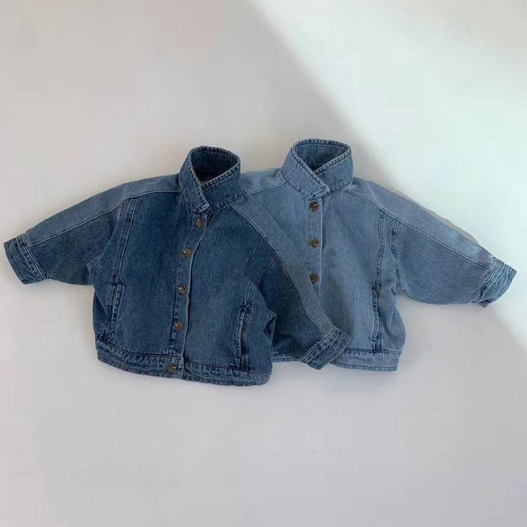2021 Autumn Children's New Western Style Boys and Girls Fashion Stitching Wide Cross-Stand Collar Denim Jacket
2021 Autumn Children's New Western Style Boys and Girls Fashion Stitching Wide Cross-Stand Collar Denim Jacket