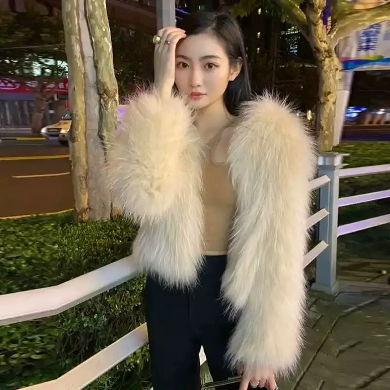 Women 2021 Autumn Winter New Imitation Fox Fur Coats Female Short Faux Fur Jackets Ladies V-neck Slim Warm Overcoats R726
Women 2021 Autumn Winter New Imitation Fox Fur Coats Female Short Faux Fur Jackets Ladies V-neck Slim Warm Overcoats R726