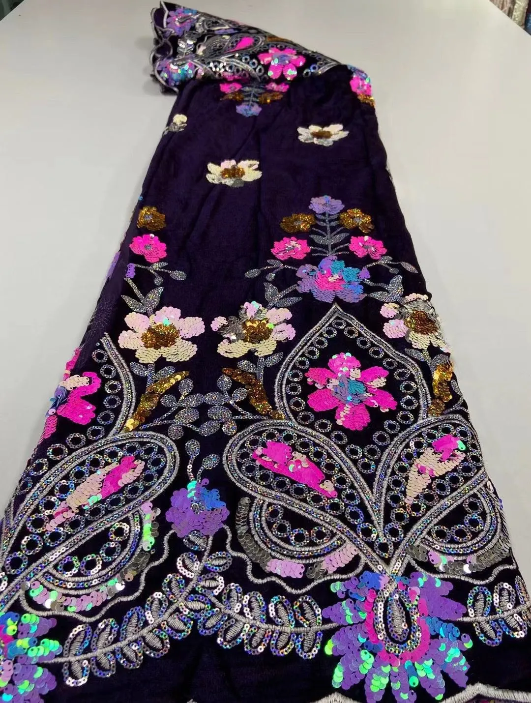 Тяжелая бархатная кружевная ткань высокого качества, африканская французская кружевная ткань с блестками, Африканское бархатное кружево д...
Тяжелая бархатная кружевная ткань высокого качества, африканская французская кружевная ткань с блестками, Африканское бархатное кружево д...