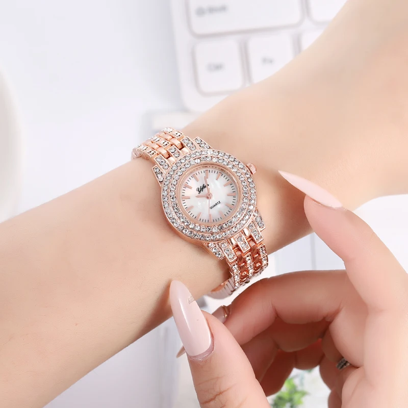 New style rhinestone dial ladies watch fashion lady style ladies stainless steel watch
New style rhinestone dial ladies watch fashion lady style ladies stainless steel watch