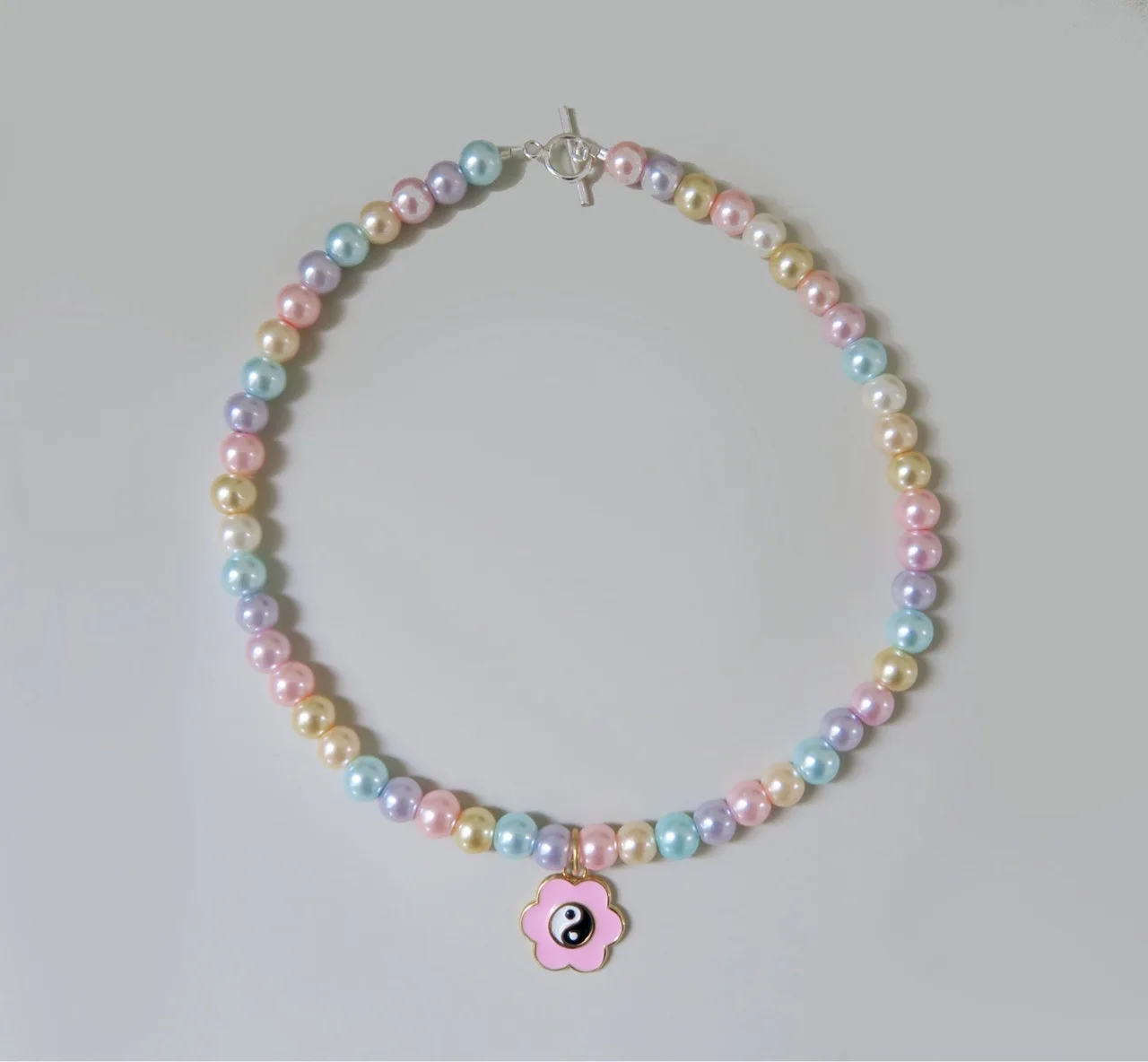 Harajuku Pink Metal Tai Chi Gossip Flower Pendant Necklace for Women Girls Fashion Neck Jewelry Vintage Pearl Chains Necklaces
Harajuku Pink Metal Tai Chi Gossip Flower Pendant Necklace for Women Girls Fashion Neck Jewelry Vintage Pearl Chains Necklaces