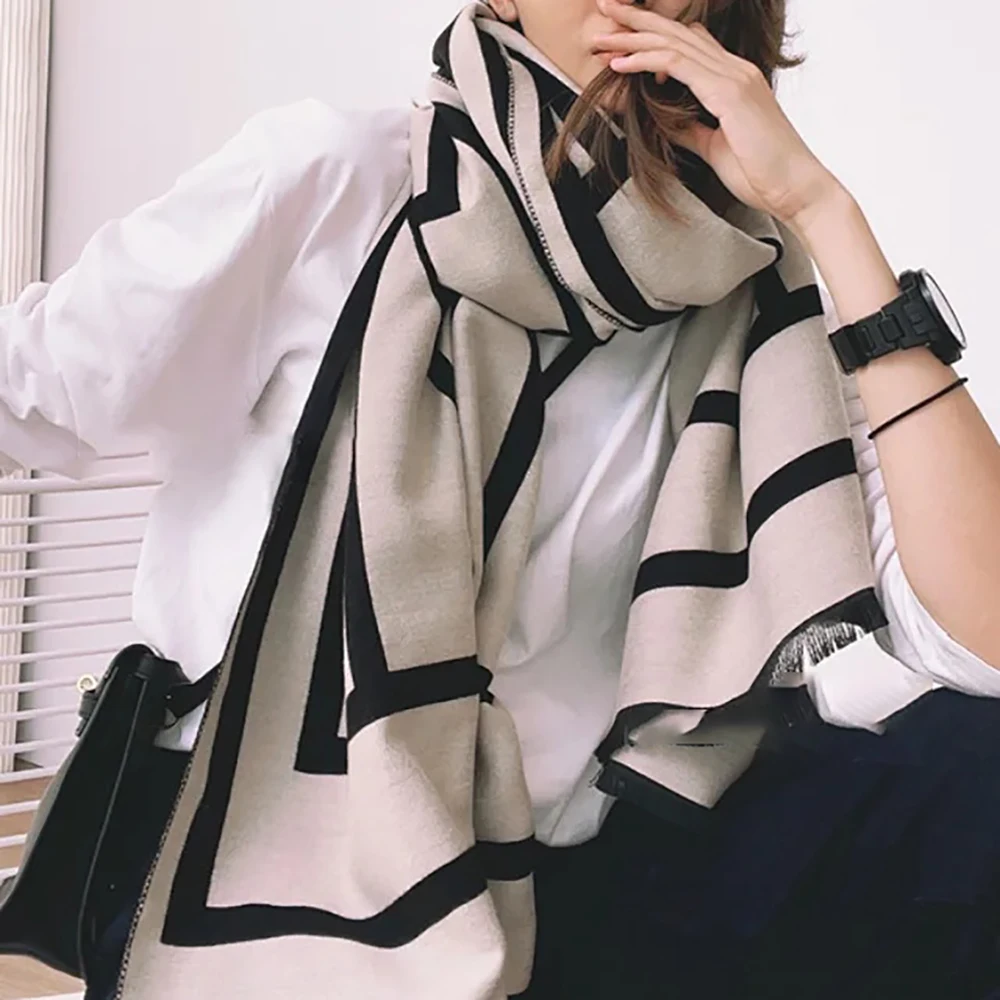 Rowling Chic Autumn Winter Minimalist Line Printing Wool Cashmere Women Long Scarf Casual Vintage Female Scarf
Rowling Chic Autumn Winter Minimalist Line Printing Wool Cashmere Women Long Scarf Casual Vintage Female Scarf