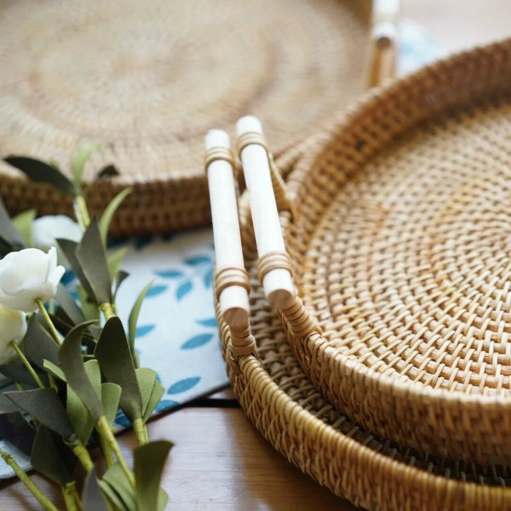 Woven Rattan Round Tray With Handle Bread Fruit Food Storage Platters Plate For Coffee Tea Breakfast Display Storage Baskets
Woven Rattan Round Tray With Handle Bread Fruit Food Storage Platters Plate For Coffee Tea Breakfast Display Storage Baskets