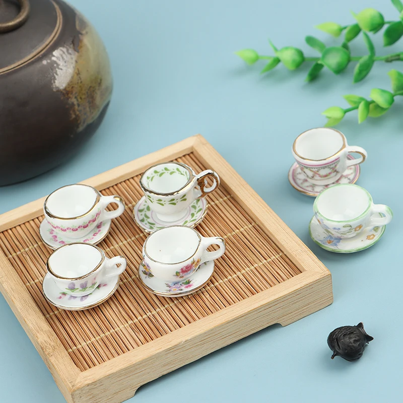 Kawaii 1:12 Dollhouse Miniature Ceramic Coffee Cup For Doll Kitchen Tableware Decors
Kawaii 1:12 Dollhouse Miniature Ceramic Coffee Cup For Doll Kitchen Tableware Decors
