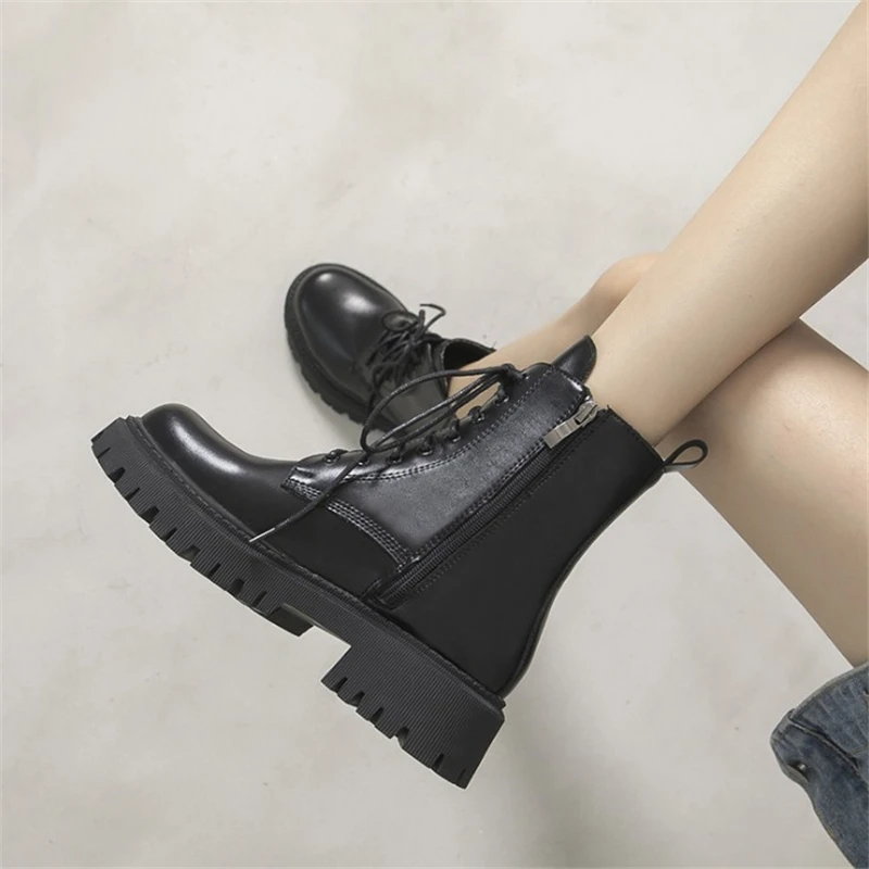 Женские ботильоны на толстой подошве JIANBUDAN, черные осенние короткие ботинки на шнуровке в стиле панк, увеличивающие рост, мотоциклетная обу...
Женские ботильоны на толстой подошве JIANBUDAN, черные осенние короткие ботинки на шнуровке в стиле панк, увеличивающие рост, мотоциклетная обу...