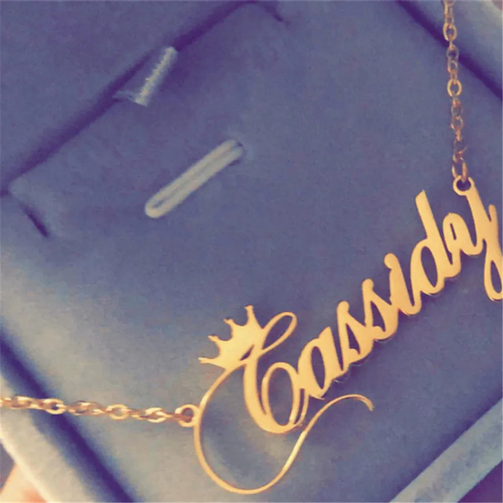AurolaCo Customized Name Necklace Personalized Stainless Steel Gold Choker Pendant Crown Necklace For Women Jewelry Gift
AurolaCo Customized Name Necklace Personalized Stainless Steel Gold Choker Pendant Crown Necklace For Women Jewelry Gift