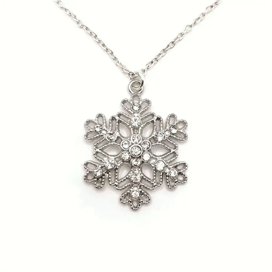 2021 New Fashion Women Christmas Rhinestone Snowflake Pendant Necklace Women's Sexy Winter Party Necklace Christmas Holiday Gift
2021 New Fashion Women Christmas Rhinestone Snowflake Pendant Necklace Women's Sexy Winter Party Necklace Christmas Holiday Gift