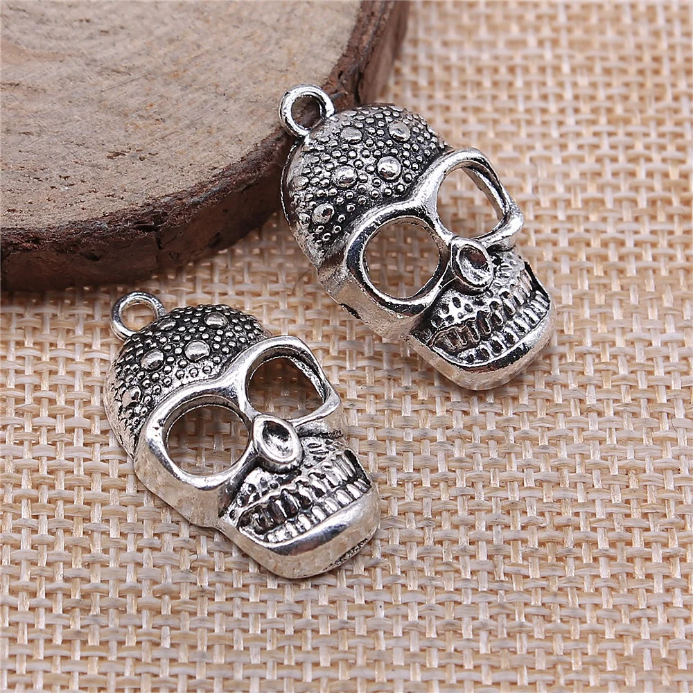 free shipping 21pcs 28x16mm antique silver Skull and crossbones charms diy retro jewelry fit Earring keychain hair card pendant
free shipping 21pcs 28x16mm antique silver Skull and crossbones charms diy retro jewelry fit Earring keychain hair card pendant