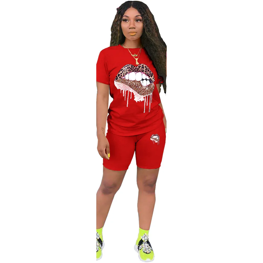 Leopard print lip print sport casual suit round neck short sleeve T shirt + 5 minute pants 2 pieces stylish holiday comfort suit
Leopard print lip print sport casual suit round neck short sleeve T shirt + 5 minute pants 2 pieces stylish holiday comfort suit