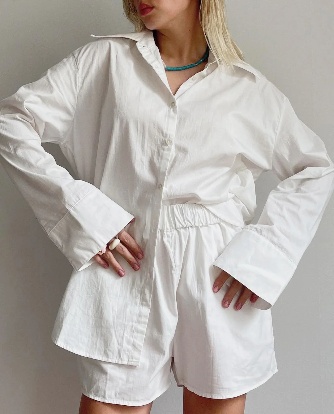 2Pcs Women Summer Tracksuit Solid Color Long Sleeves Single-Breasted Shirt Elastic Waist Shorts for Girls
2Pcs Women Summer Tracksuit Solid Color Long Sleeves Single-Breasted Shirt Elastic Waist Shorts for Girls