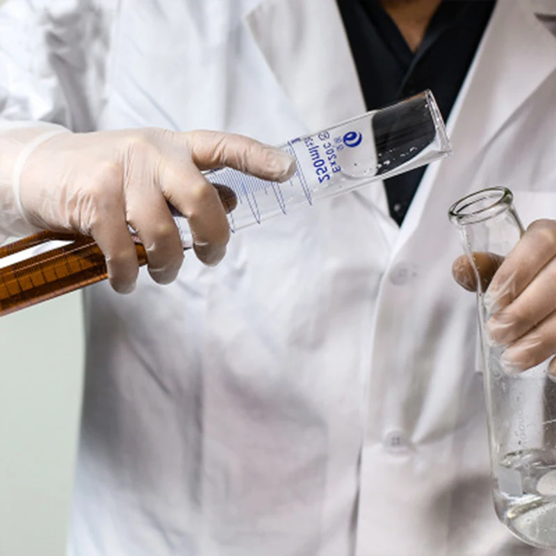 100pcs Box disposable gloves wholesale catering hairdressing food gloves thickened transparent plastic PE film gloves 
100pcs Box disposable gloves wholesale catering hairdressing food gloves thickened transparent plastic PE film gloves