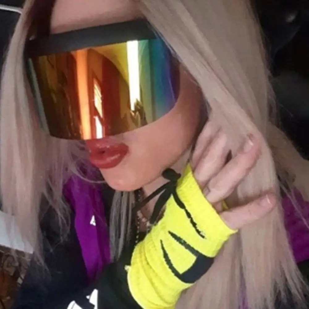 One-piece Hat, Large Lens, Anti-peeping, Anti-foaming, Anti-ultraviolet Protective Sunglasses
One-piece Hat, Large Lens, Anti-peeping, Anti-foaming, Anti-ultraviolet Protective Sunglasses
