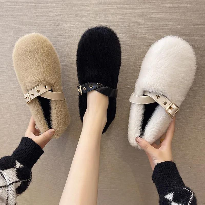 Женские меховые шлепанцы, роскошные шлепанцы для улицы, зимняя обувь, плюшевые шлепанцы, модель 2021 года, базовая ткань в римском стиле с фу
Женские меховые шлепанцы, роскошные шлепанцы для улицы, зимняя обувь, плюшевые шлепанцы, модель 2021 года, базовая ткань в римском стиле с фу