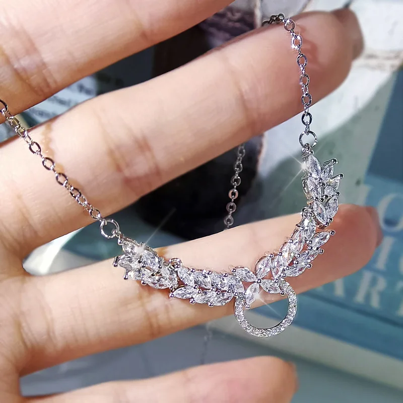 Three-dimensional craftsmanship inlaid horse-eye crystal wheat ear-shaped necklace pendant sparkling bright women's jewelry
Three-dimensional craftsmanship inlaid horse-eye crystal wheat ear-shaped necklace pendant sparkling bright women's jewelry
