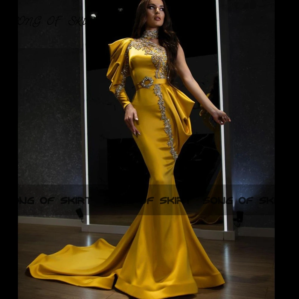 Yellow Mermaid Evening Dresses One Shoulder African Long Sleeves Halter Crystal Applique Formal Prom Gowns Vestidos De Noche
Yellow Mermaid Evening Dresses One Shoulder African Long Sleeves Halter Crystal Applique Formal Prom Gowns Vestidos De Noche