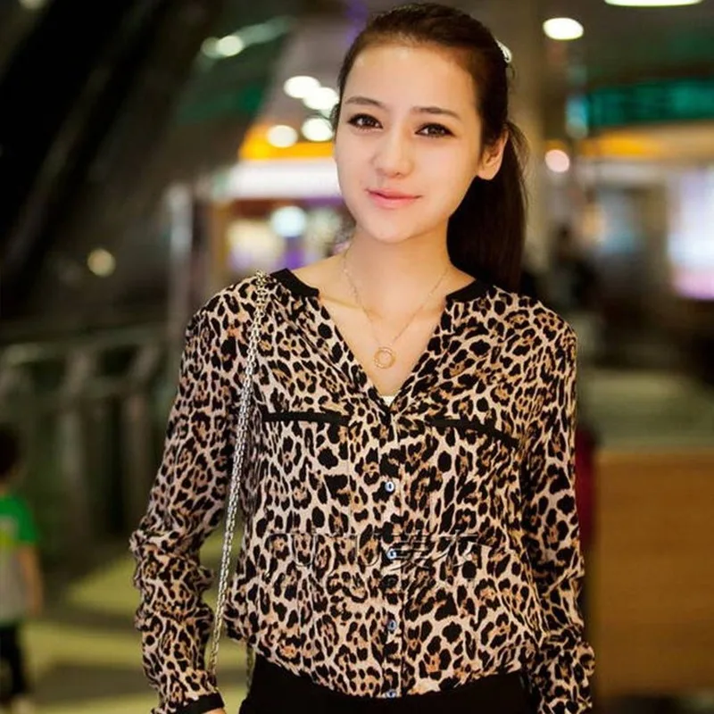Clearance Sale Elegant Leopard Print Blouse Shirts Women Spring Long Sleeve V-Neck Pullover Tops Office Lady Casual Loose Shirts
Clearance Sale Elegant Leopard Print Blouse Shirts Women Spring Long Sleeve V-Neck Pullover Tops Office Lady Casual Loose Shirts