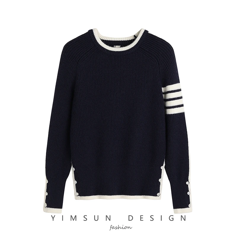New sweaters for men and women in same easing round collar set of the first four stripes knit base coat
New sweaters for men and women in same easing round collar set of the first four stripes knit base coat