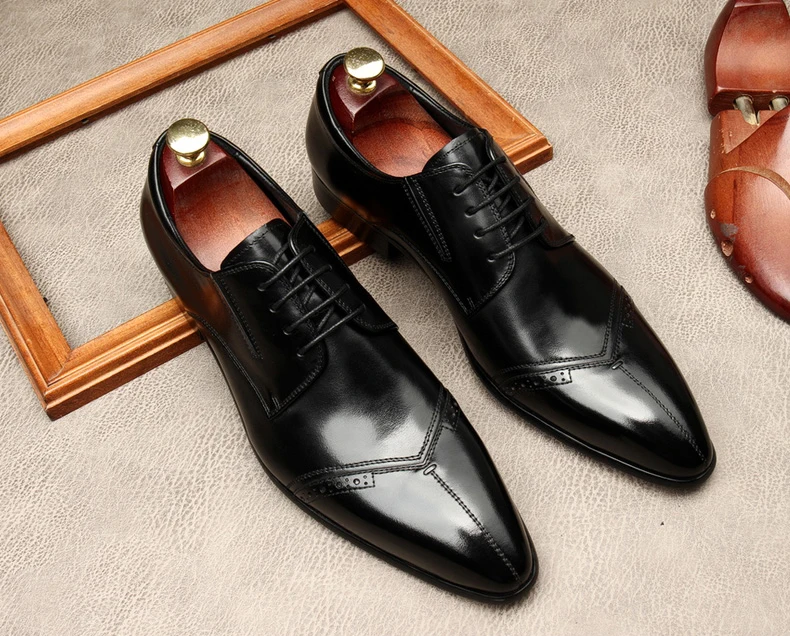 Genuine Leather Dress Shoes Man Summer Fashion Wedding Brogue Pointed Toe Lace Up Men Business Shoes Formal Black Oxford Shoes
Genuine Leather Dress Shoes Man Summer Fashion Wedding Brogue Pointed Toe Lace Up Men Business Shoes Formal Black Oxford Shoes