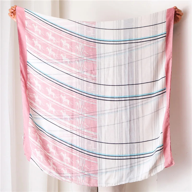 2020 summer Sunscreen Shawls ethnic style Cotton and Linen Scarf new Autumn carriage Print silk Scarves lady seaside Beach towel
2020 summer Sunscreen Shawls ethnic style Cotton and Linen Scarf new Autumn carriage Print silk Scarves lady seaside Beach towel