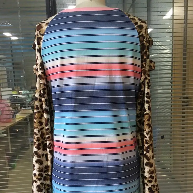 Hollow Out Women Tshirt Long Sleeve Print Leopard Harajuku Striped T-shirt O-neck Tee Shirt Femme Casual Womens Clothing Y0876A
Hollow Out Women Tshirt Long Sleeve Print Leopard Harajuku Striped T-shirt O-neck Tee Shirt Femme Casual Womens Clothing Y0876A