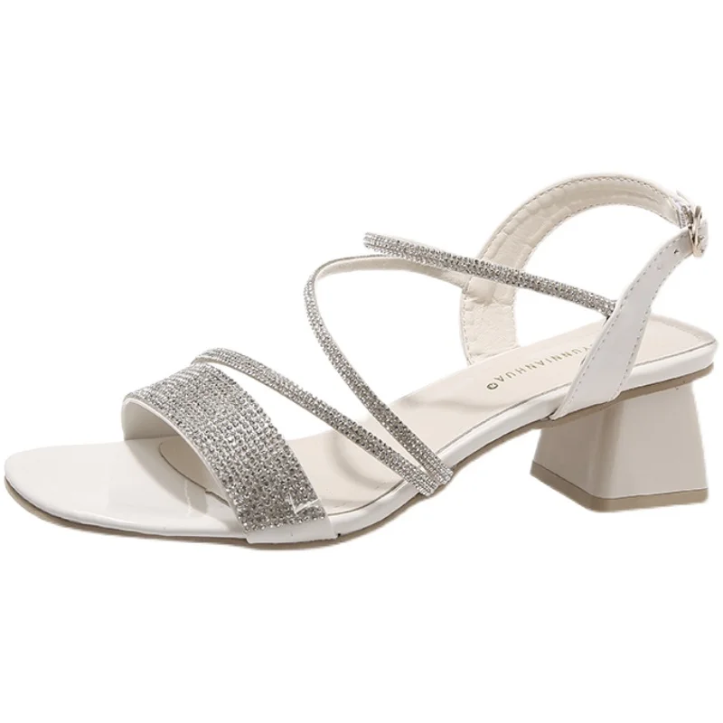 Buckle Strap Rhinestone Sandals Block Heels 2021 Women's Female Shoe All-Match Med Chunky New Girls Summer Medium Clear Fashion
Buckle Strap Rhinestone Sandals Block Heels 2021 Women's Female Shoe All-Match Med Chunky New Girls Summer Medium Clear Fashion