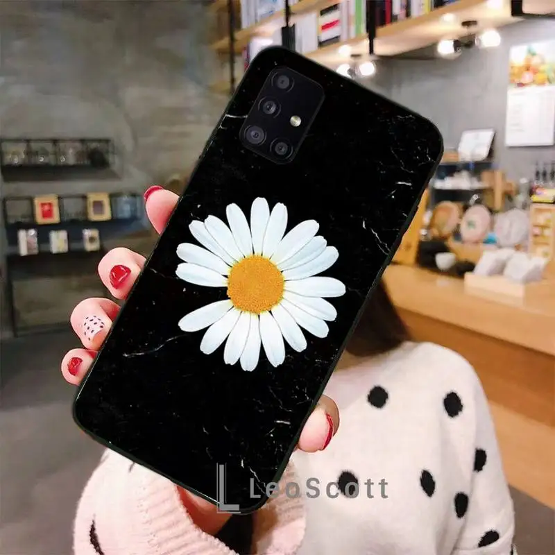Black White Flower Daisy Phone Cases For Samsung S21 S30 Plus ultra 5G M11 A50 A51 A71 A20S
Black White Flower Daisy Phone Cases For Samsung S21 S30 Plus ultra 5G M11 A50 A51 A71 A20S