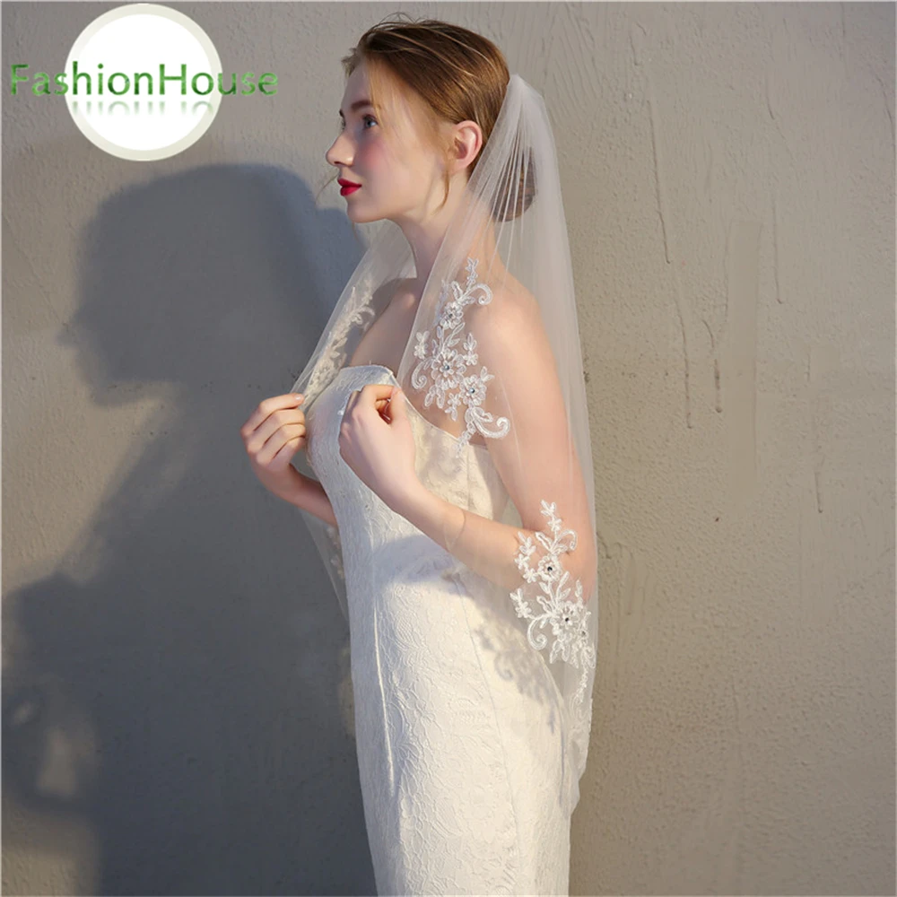 Hot With Comb 90CM Short Bridal Veil Wedding Accessories Single-Layer Lace Applique With Diamonds White Ivory Veu de Noiva
Hot With Comb 90CM Short Bridal Veil Wedding Accessories Single-Layer Lace Applique With Diamonds White Ivory Veu de Noiva