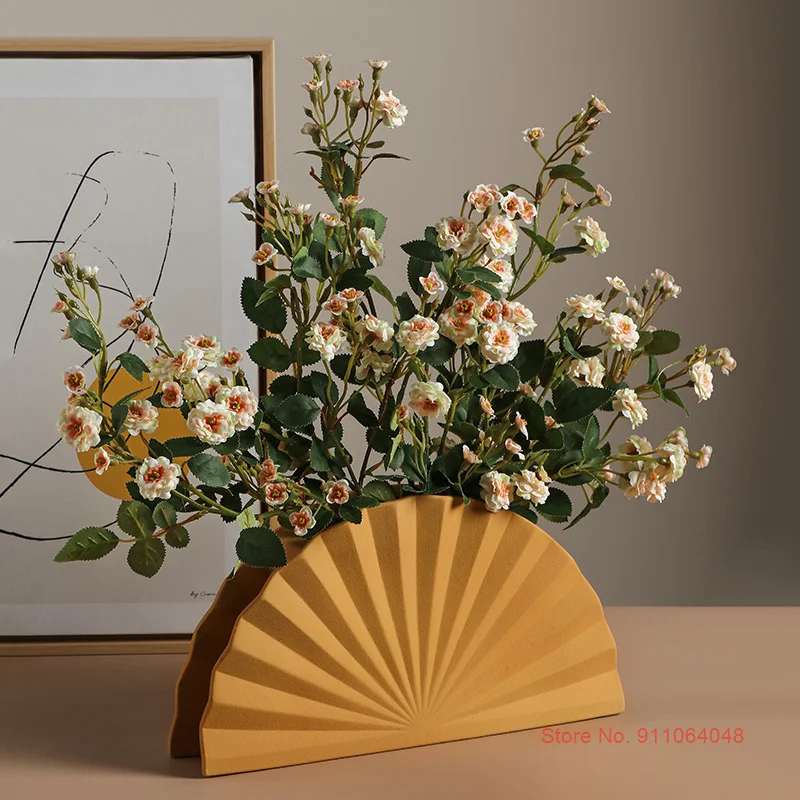 New Creative Frosted Organ Origami Ceramic Flower Vases Nordic Decor Home Desktop Miniature Jingdezhen Morandi Art Pottery Vase
New Creative Frosted Organ Origami Ceramic Flower Vases Nordic Decor Home Desktop Miniature Jingdezhen Morandi Art Pottery Vase