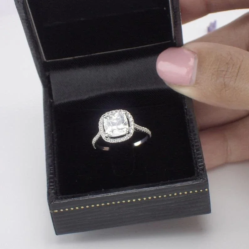 JOVOVASMILE 1.8ct Carats 7x7mm Cushion Cut Forever One Moissanite 14k Solid Gold Cushion Engagement Ring
JOVOVASMILE 1.8ct Carats 7x7mm Cushion Cut Forever One Moissanite 14k Solid Gold Cushion Engagement Ring