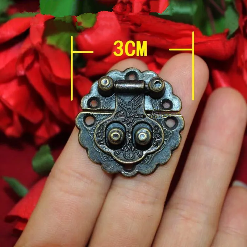 Wholesale Zinc Alloy Antique Chinese Furniture Flower and Birds Handle Lock Hasp Wooden Box Locking Buckle Lock,3cm Dia.,100Sets
Wholesale Zinc Alloy Antique Chinese Furniture Flower and Birds Handle Lock Hasp Wooden Box Locking Buckle Lock,3cm Dia.,100Sets