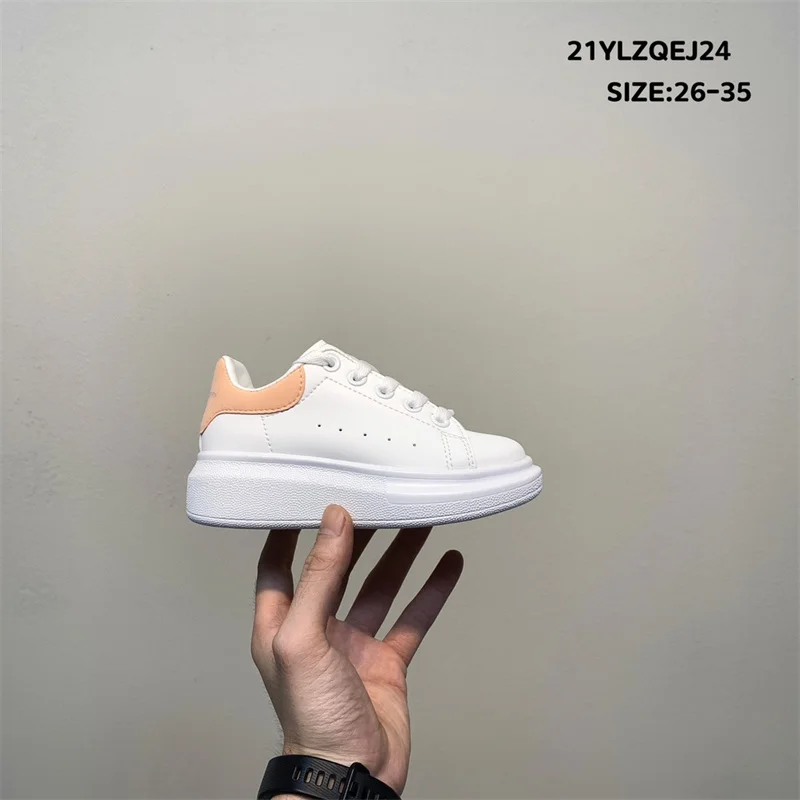 Ms. McQueen Increased luxury Design Sports Shoes White Shoes Thick Men's Sports Shoes Fashion Outdoor Breathable Shoes
Ms. McQueen Increased luxury Design Sports Shoes White Shoes Thick Men's Sports Shoes Fashion Outdoor Breathable Shoes