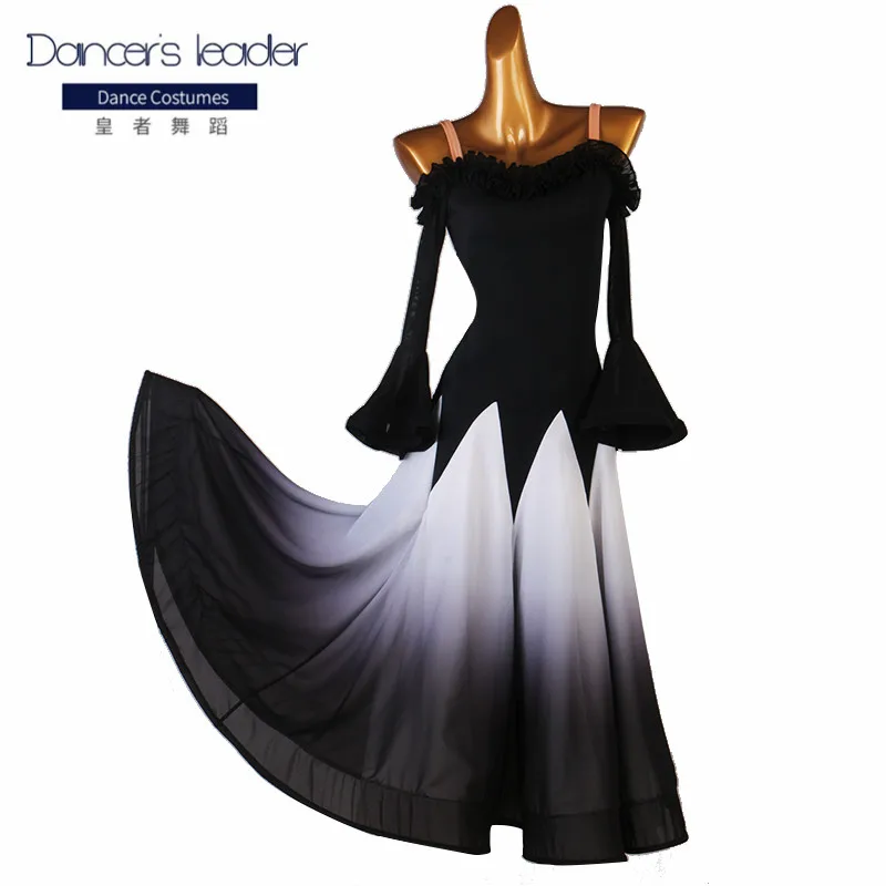 Modern dance custom strapless lantern sleeve tango costume female adult professional ballroom dance stage competition costume
Modern dance custom strapless lantern sleeve tango costume female adult professional ballroom dance stage competition costume