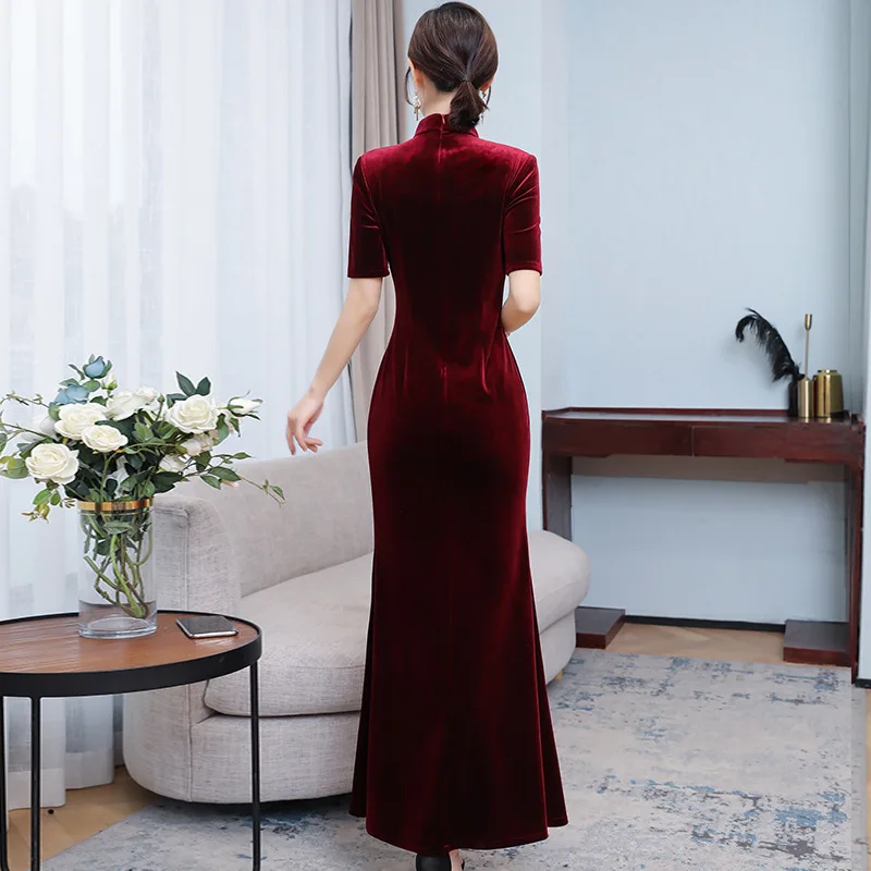 Velvet dress female 2020 spring new black velvet improved dress large size N-2XL high quality elegant party fashion vestidos
Velvet dress female 2020 spring new black velvet improved dress large size N-2XL high quality elegant party fashion vestidos