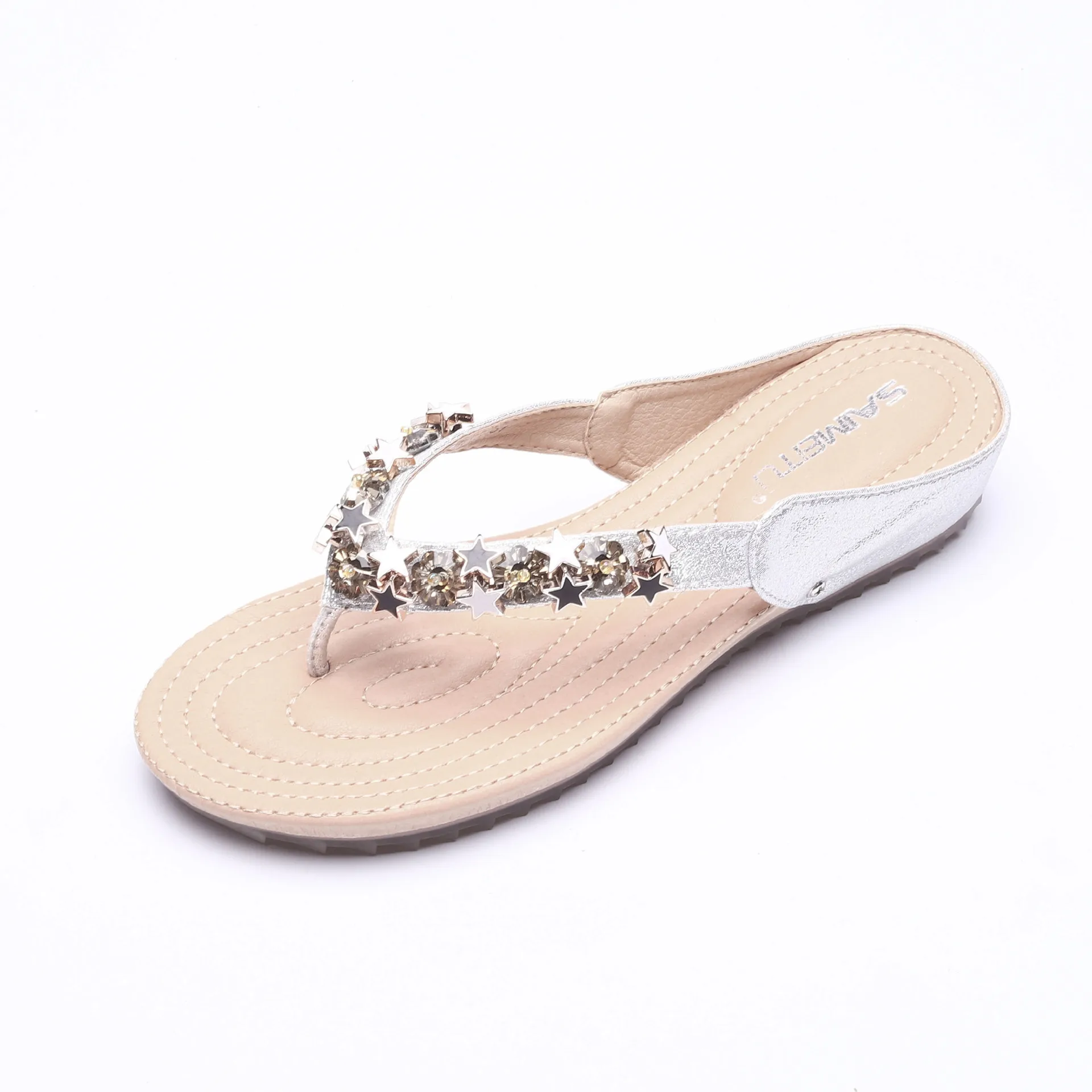 Shoes Woman 2021 Female Slippers Rubber Flip Flops Luxury Slides New Summer Hawaiian Flat Designer Fabric PU Scandals Basic
Shoes Woman 2021 Female Slippers Rubber Flip Flops Luxury Slides New Summer Hawaiian Flat Designer Fabric PU Scandals Basic
