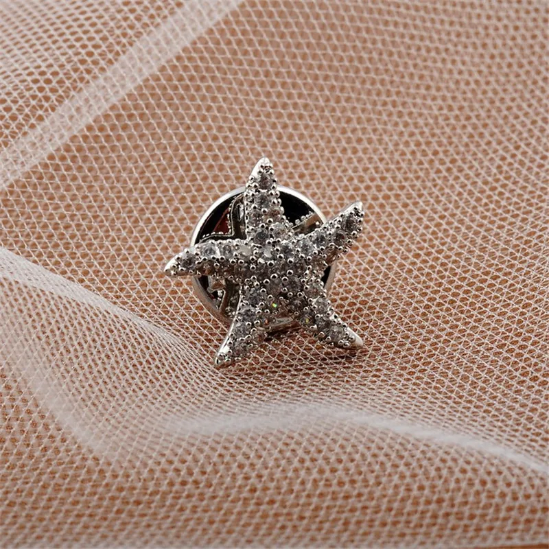 Cute Female Sea Star Brooches For Women Charm Silver Color Wedding Jewelry Vintage White Crystal Pin Dress Coat Accessories
Cute Female Sea Star Brooches For Women Charm Silver Color Wedding Jewelry Vintage White Crystal Pin Dress Coat Accessories