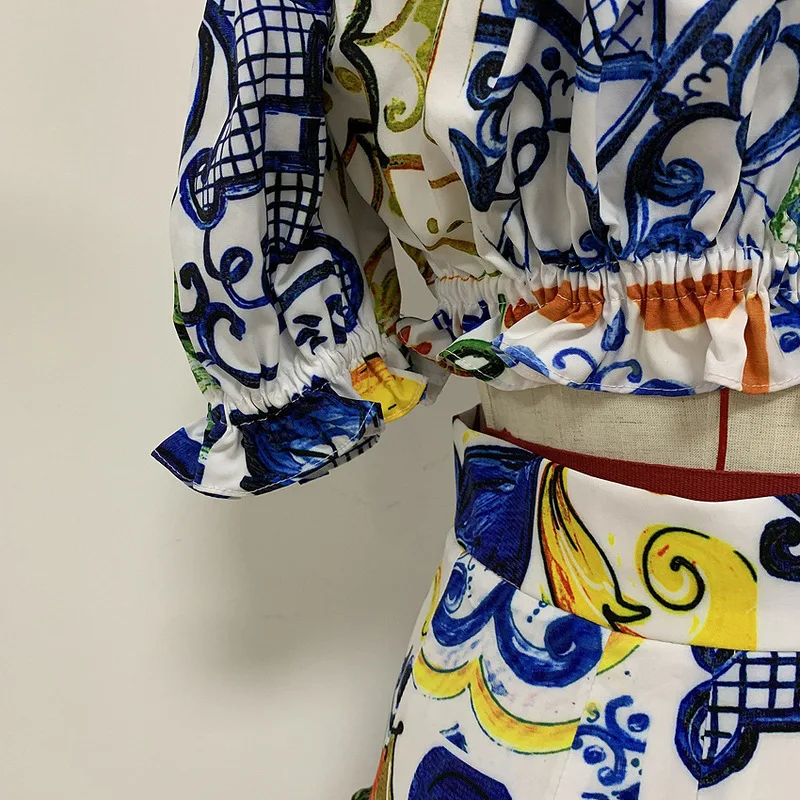 New Glazed Holiday Wind in Europe and America 2019 Butterfly Tie Suspender Short Top Printed Cake Skirt Half Skirt Suit 
New Glazed Holiday Wind in Europe and America 2019 Butterfly Tie Suspender Short Top Printed Cake Skirt Half Skirt Suit