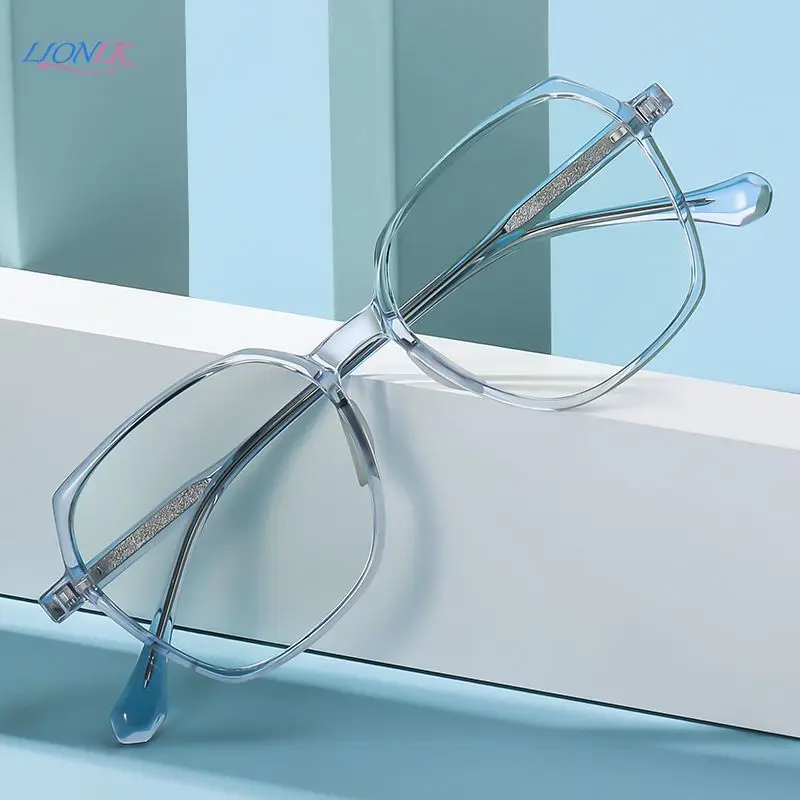 LIONLK Fashion Polygonal Oversized Computer Anti-Blu-ray Girl Glasses Luxury TR90 High Quality TR Frame Women's Flat Lenses Pink
LIONLK Fashion Polygonal Oversized Computer Anti-Blu-ray Girl Glasses Luxury TR90 High Quality TR Frame Women's Flat Lenses Pink