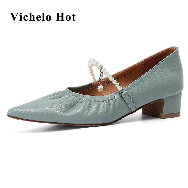 Женские туфли-лодочки Vichelo, лидер продаж, из натуральной кожи, с бусинами, жемчугом, со складками, с острым носком, на толстом среднем каблуке,...
Женские туфли-лодочки Vichelo, лидер продаж, из натуральной кожи, с бусинами, жемчугом, со складками, с острым носком, на толстом среднем каблуке,...