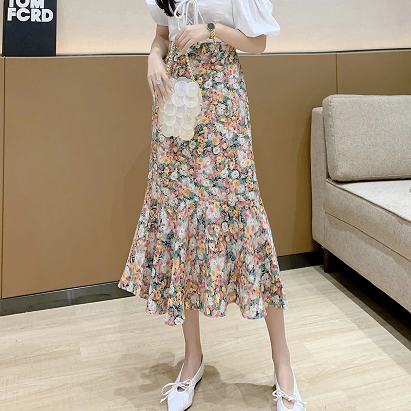 4 Colors Women Spring Summer High Waist Elasitc Long Skirts Elegant Midi Floral Printing Skirt New Korean Style Chiffon Skirt
4 Colors Women Spring Summer High Waist Elasitc Long Skirts Elegant Midi Floral Printing Skirt New Korean Style Chiffon Skirt