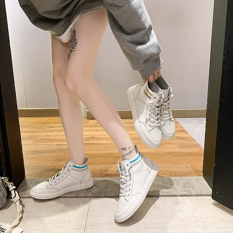 Top leather high top small white shoes women's 2021 spring new student flat bottom casual board shoes
Top leather high top small white shoes women's 2021 spring new student flat bottom casual board shoes