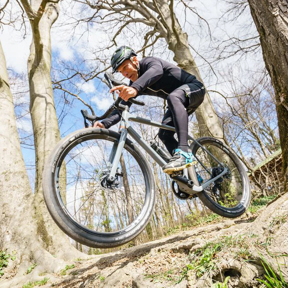 SAVA Speed Crushed Stone Disc Brake Road Bike R11-R3000 22 Speed Carbon Fiber Road Bike Racer with 700x40C Tires Gravel Bike Roa
SAVA Speed Crushed Stone Disc Brake Road Bike R11-R3000 22 Speed Carbon Fiber Road Bike Racer with 700x40C Tires Gravel Bike Roa