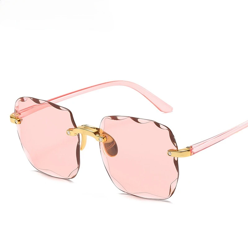 Fashion Oversized Square Rimless Sunglasses Women Men Big Frame Sun Glasses Brand Design Street Show Glasses European American
Fashion Oversized Square Rimless Sunglasses Women Men Big Frame Sun Glasses Brand Design Street Show Glasses European American