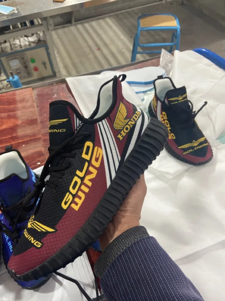 Custom Sale Light Running Shoes Comfortable Casual Men's Sneaker Breathable Non-slip Wear-resistant Walking Men Sport Shoes
Custom Sale Light Running Shoes Comfortable Casual Men's Sneaker Breathable Non-slip Wear-resistant Walking Men Sport Shoes