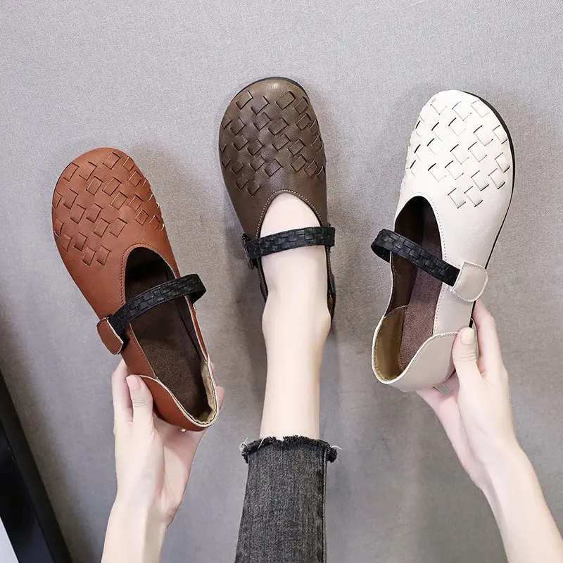 Spring Autumn Slip on Women Shoes Hollow Breathable Leather Moccasins Flats Shoes Female Handmade Hook Loop Black Brown Casual
Spring Autumn Slip on Women Shoes Hollow Breathable Leather Moccasins Flats Shoes Female Handmade Hook Loop Black Brown Casual