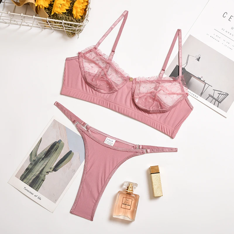 Miss Zia Wireless Bra And Thong Set Unlined Brassiere Top Underwear Women Set Lingerie Feminina Intimates Underwear & Sleepwears
Miss Zia Wireless Bra And Thong Set Unlined Brassiere Top Underwear Women Set Lingerie Feminina Intimates Underwear & Sleepwears
