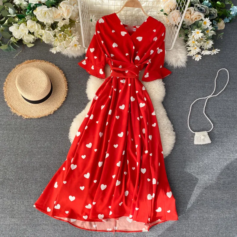2021 Vintage Love Heart Print V Neck Bandage Dress Summer Midi Long Party Women high waistTemperament over the knee big dress
2021 Vintage Love Heart Print V Neck Bandage Dress Summer Midi Long Party Women high waistTemperament over the knee big dress
