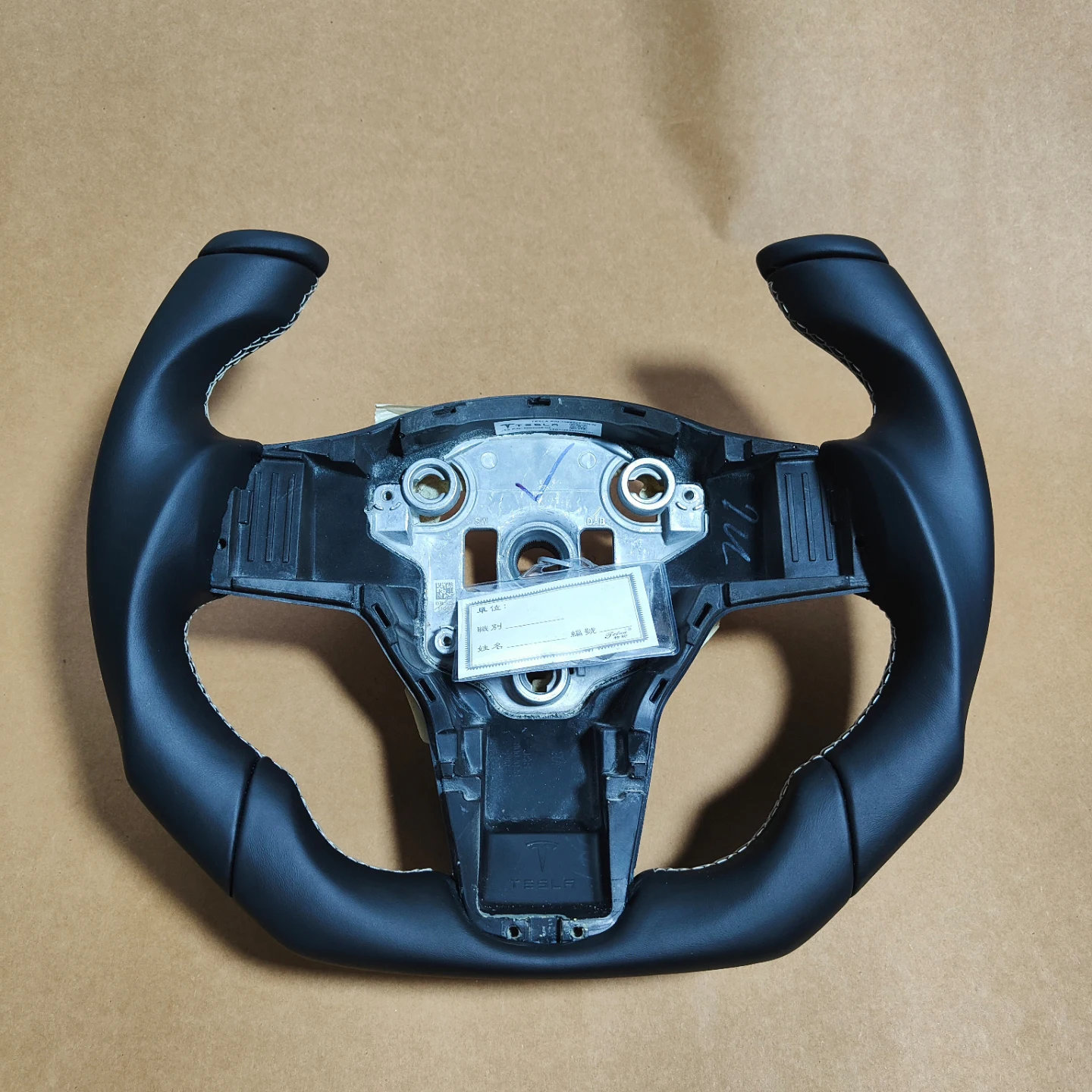For Tesla Model Y Model 3 2017 2018 2019 2020 2021 Pilot Shape Yoke Steering Wheel Leather Unique Shape
For Tesla Model Y Model 3 2017 2018 2019 2020 2021 Pilot Shape Yoke Steering Wheel Leather Unique Shape